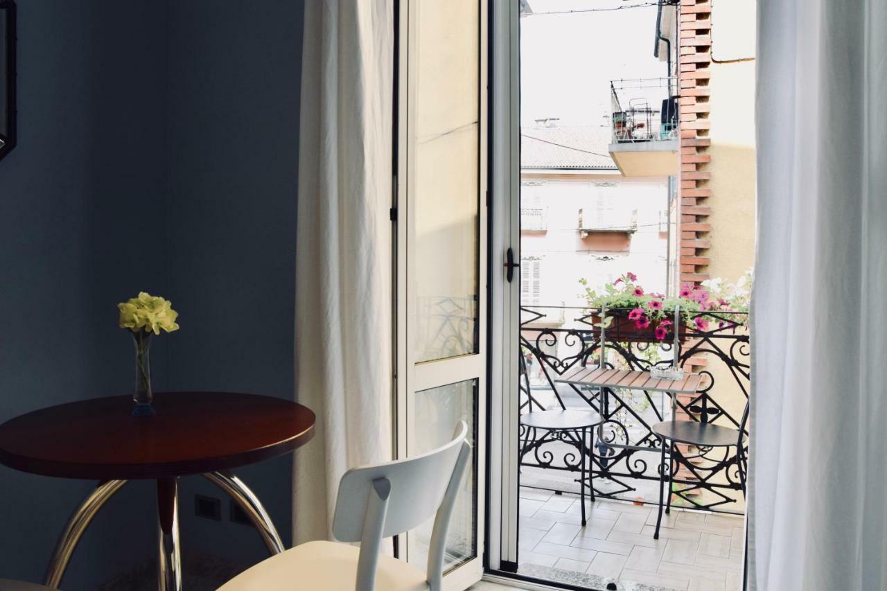 Casa Cristina Bed & Breakfast กาซาเล มอนแฟร์ราโต ภายนอก รูปภาพ
