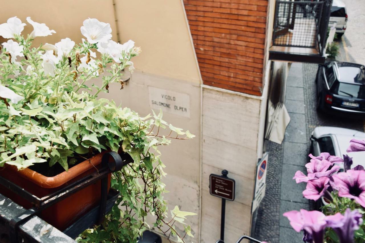 Casa Cristina Bed & Breakfast กาซาเล มอนแฟร์ราโต ภายนอก รูปภาพ