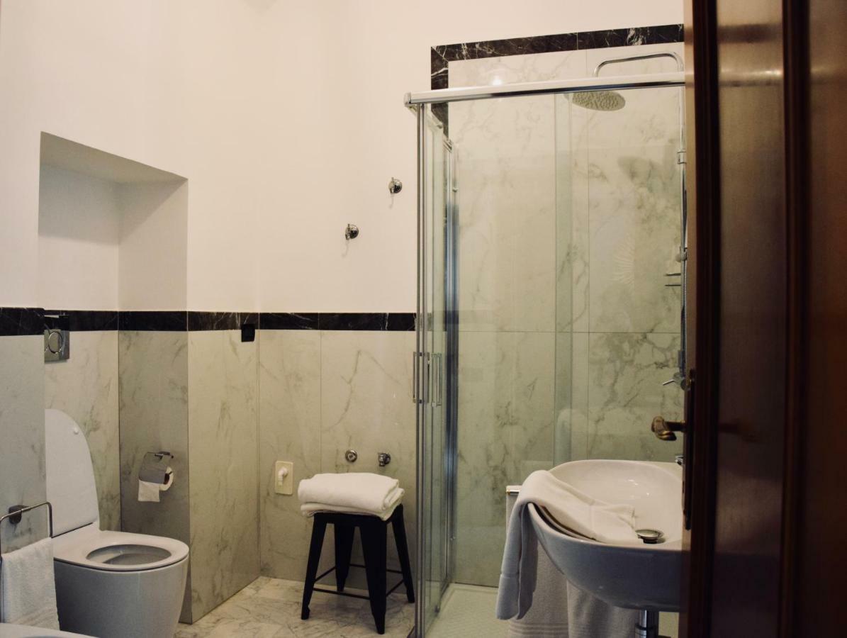 Casa Cristina Bed & Breakfast กาซาเล มอนแฟร์ราโต ภายนอก รูปภาพ